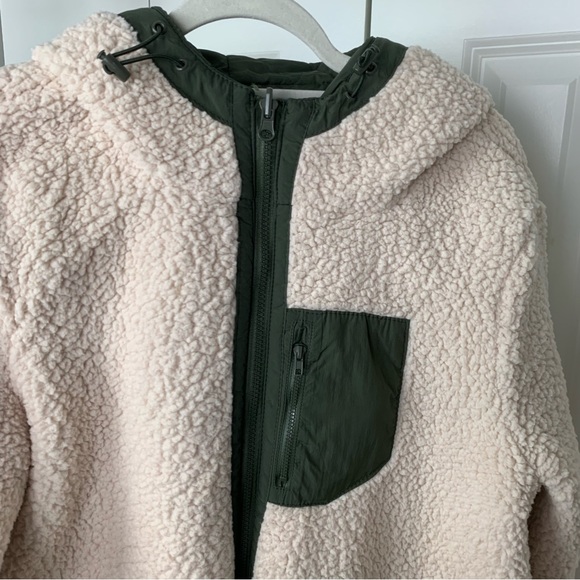 Reversible Green/Fleece jacket. - Picture 8 of 11